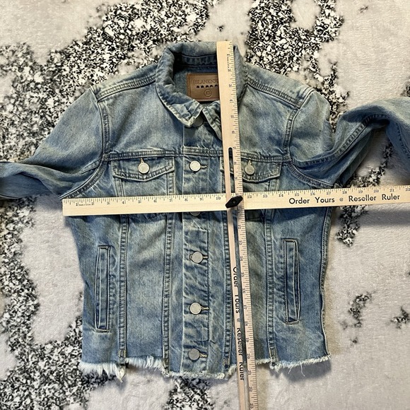 Blank Nyc Denim Jacket Womens Size XS Blue Collared Long Sleeve Cotton - Picture 3 of 8